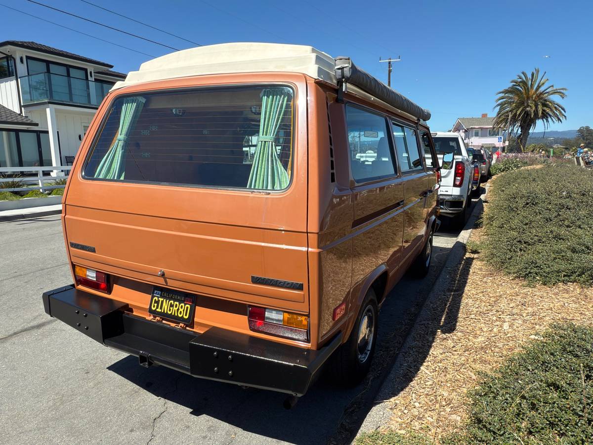 Volkswagen-vanagon-rivier-camper-1980-orange-5