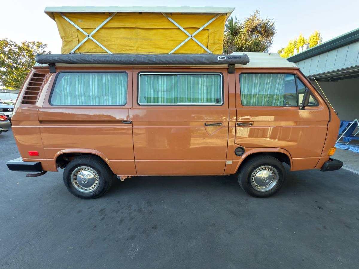 Volkswagen-vanagon-riviera-camper-1980-orange-8