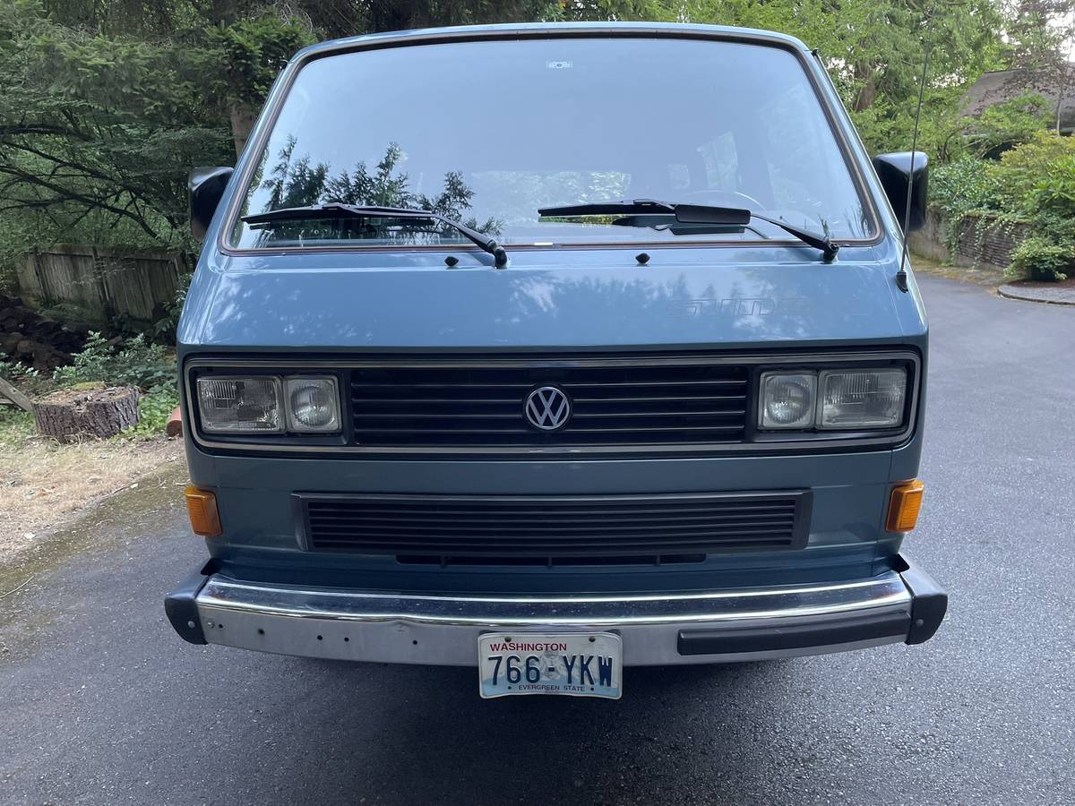 Volkswagen-vanagon-syncro-multivankombi-1987-blue-1