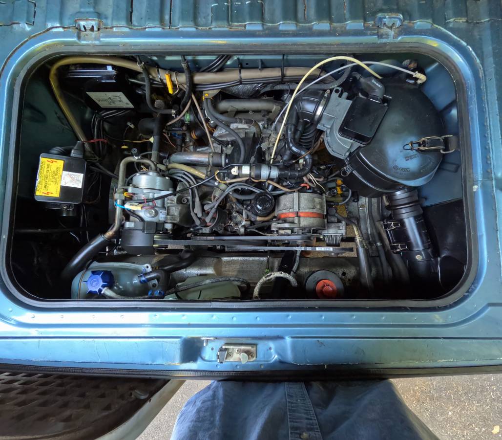Volkswagen-vanagon-syncro-multivankombi-1987-blue-15