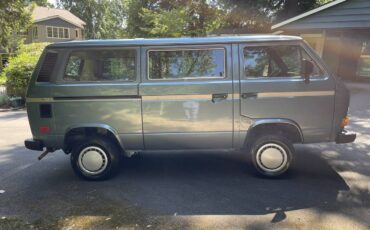 Volkswagen-vanagon-syncro-multivankombi-1987-blue-3