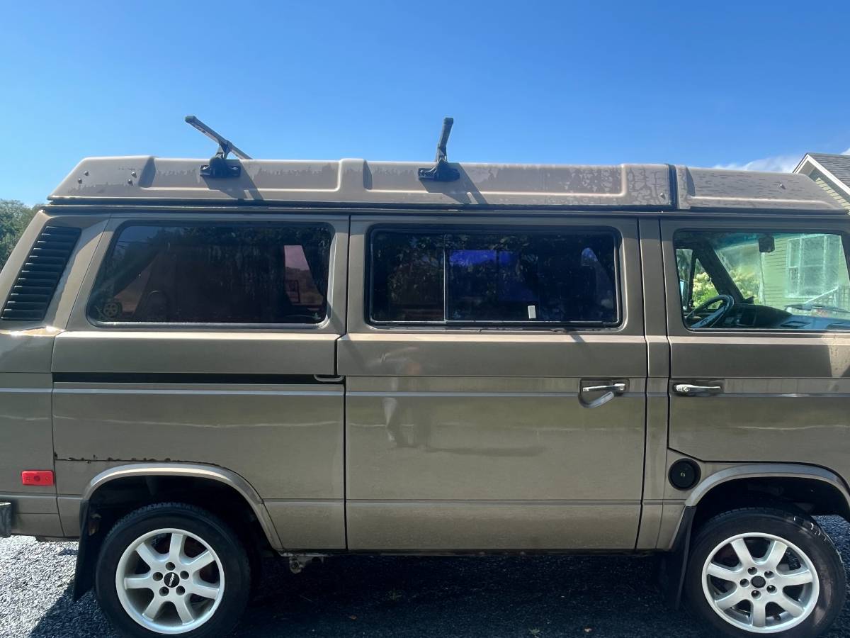 Volkswagen-vanagon-weekender-1985-5