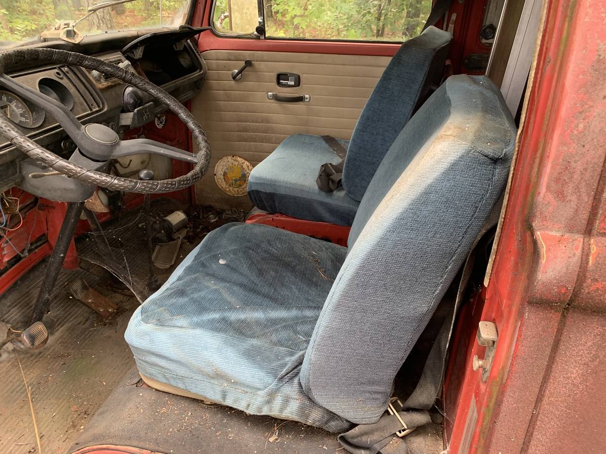 Volkswagen-vanagon-westfalia-1970-red-1