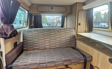 Volkswagen-vanagon-westfalia-1980-yellow-7