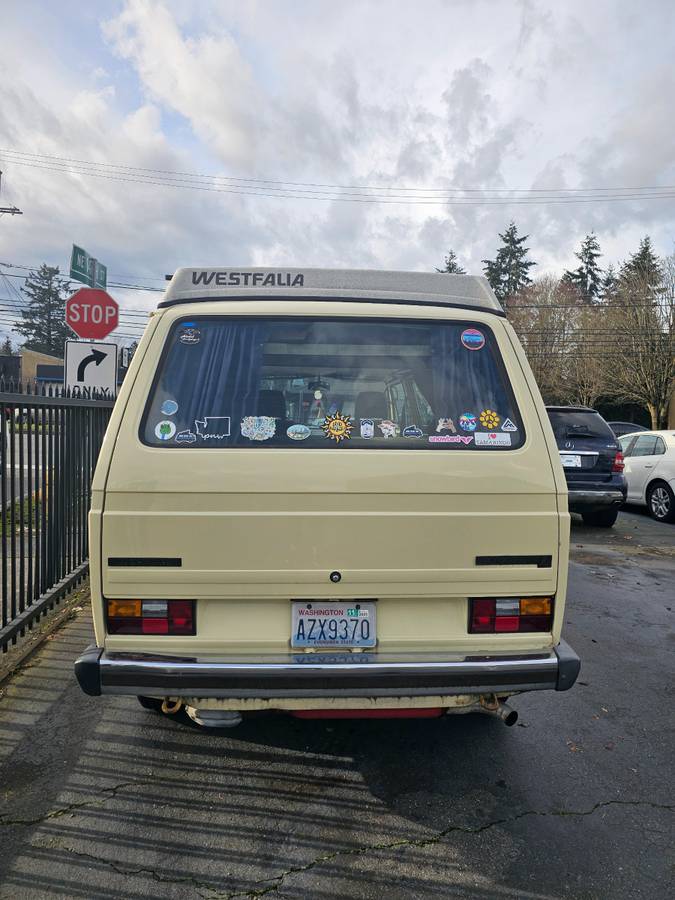 Volkswagen-vanagon-westfalia-1980-yellow