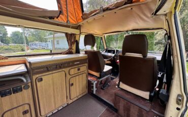 Volkswagen-vanagon-westfalia-1981