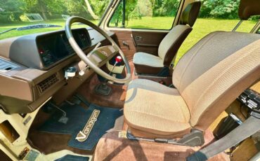 Volkswagen-vanagon-westfalia-1981-8