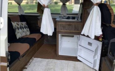 Volkswagen-vanagon-westfalia-1982-brown-11