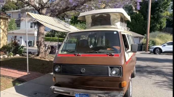 Volkswagen-vanagon-westfalia-1982-brown-12