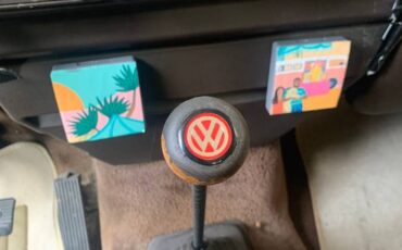 Volkswagen-vanagon-westfalia-1982-brown-4