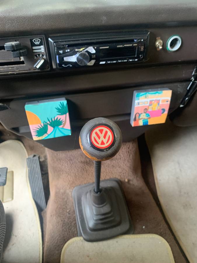 Volkswagen-vanagon-westfalia-1982-brown-4