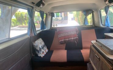 Volkswagen-vanagon-westfalia-1982-brown-5