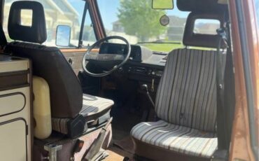 Volkswagen-vanagon-westfalia-1983-brown-7