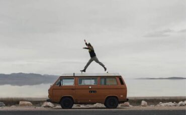 Volkswagen-vanagon-westfalia-1983-brown-8