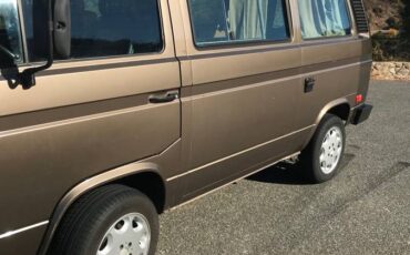Volkswagen-vanagon-westfalia-1985-1