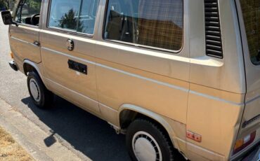 Volkswagen-vanagon-westfalia-1986-13