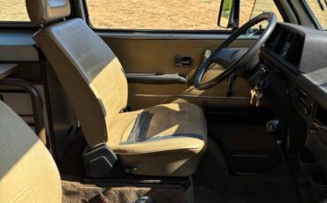 Volkswagen-vanagon-westfalia-1986-16