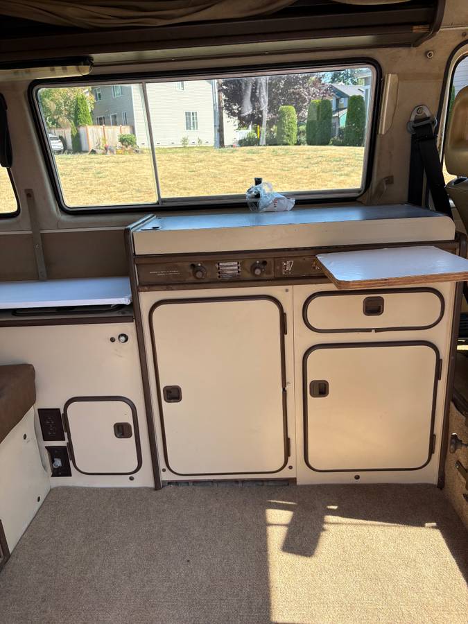 Volkswagen-vanagon-westfalia-1986-18