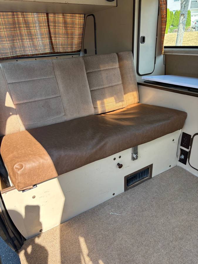 Volkswagen-vanagon-westfalia-1986-20