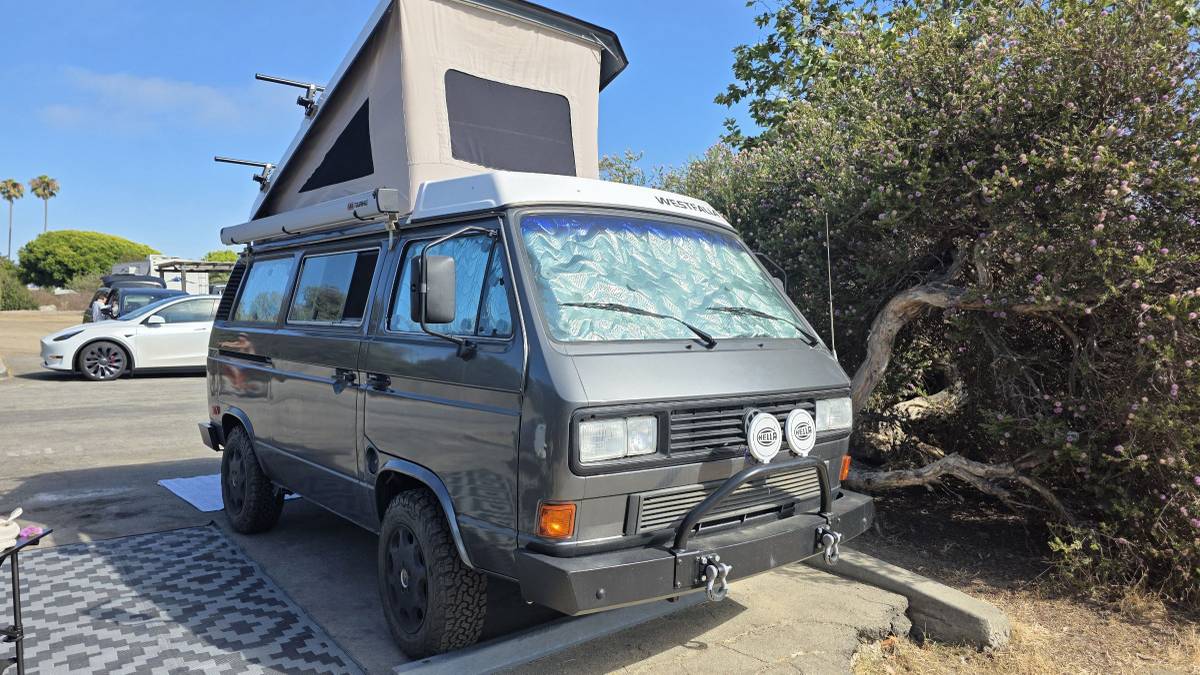 Volkswagen-vanagon-westfalia-1987-grey-2