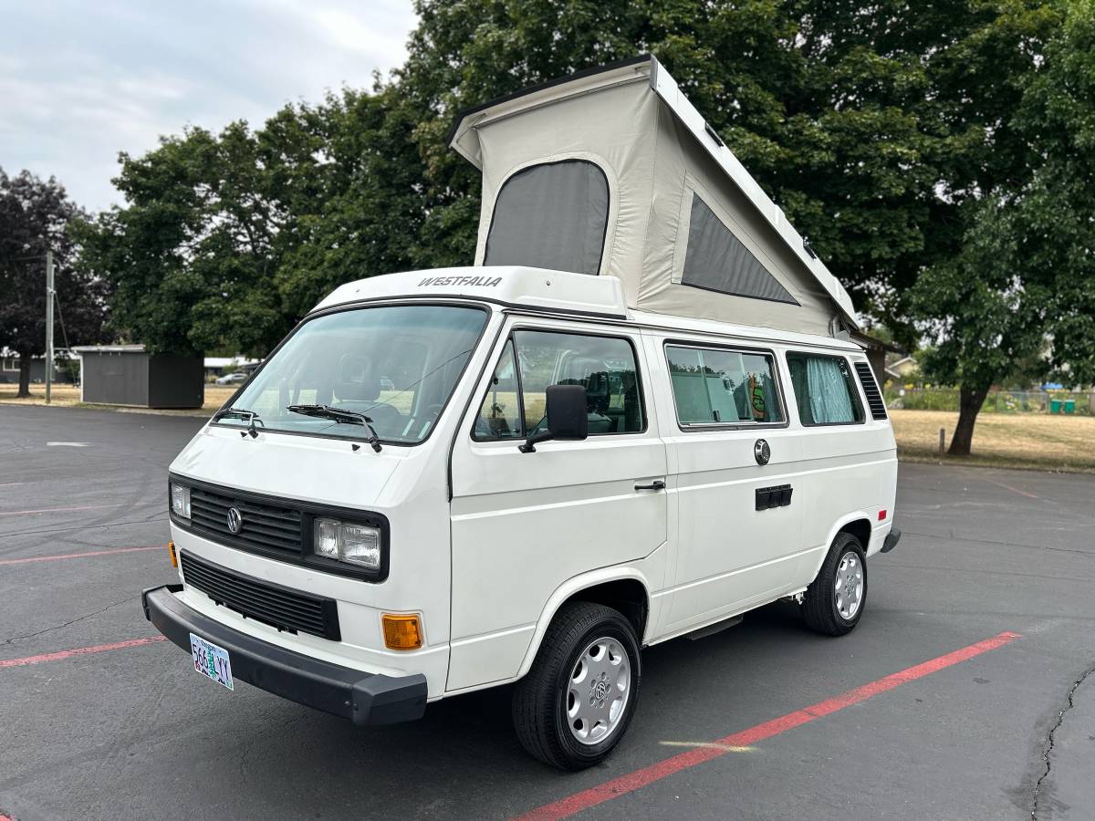 Volkswagen-vanagon-westfalia-1987-white-14