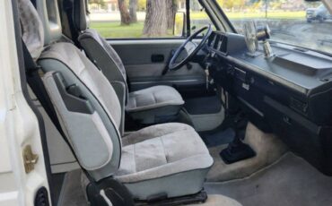 Volkswagen-vanagon-westfalia-1988-white-8