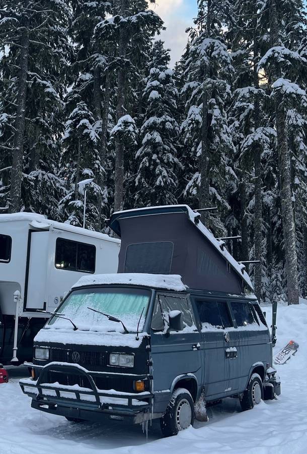 Volkswagen-vanagon-westfalia-1989-blue-5
