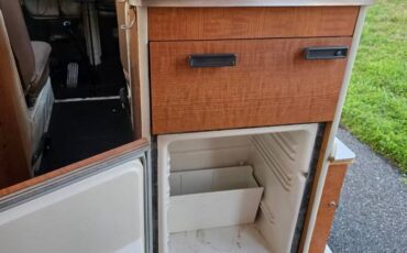 Volkswagen-vanagon-westfalia-diesel-1971-6