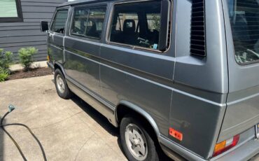 Volkswagen-vanagon-wolfsburg-1988-silver-1