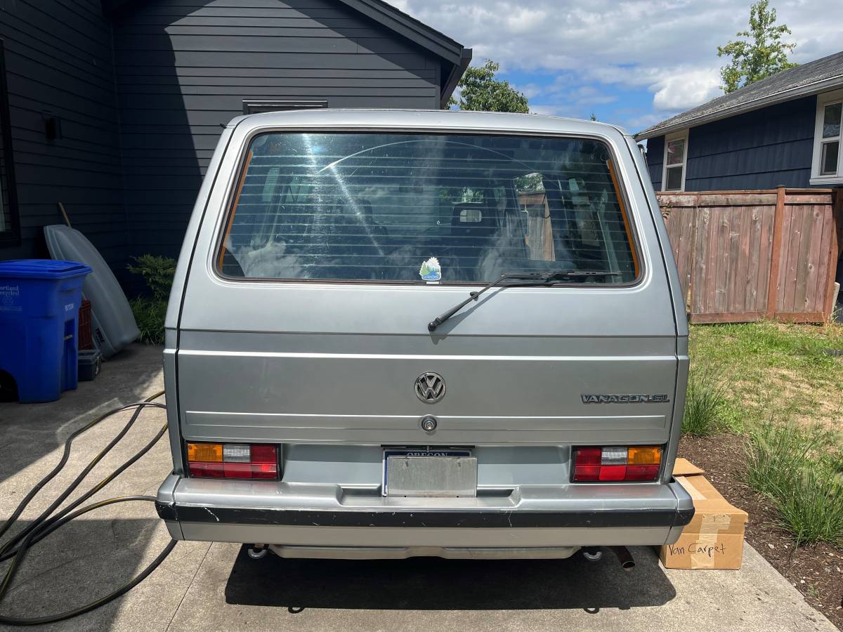 Volkswagen-vanagon-wolfsburg-1988-silver-4
