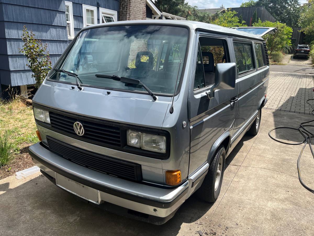 Volkswagen-vanagon-wolfsburg-1988-silver-5