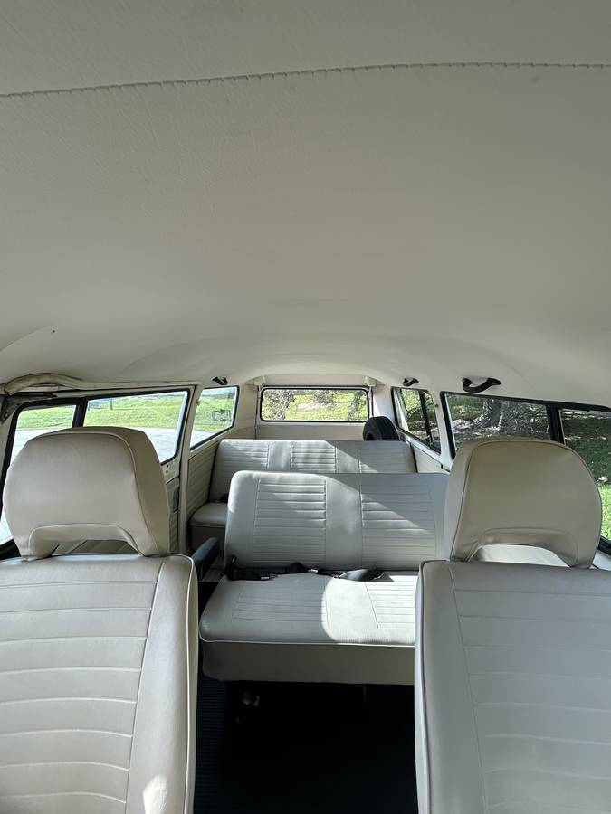 Volkswagen-vw-transporter-bus-t2-bay-window-1977-blue-14