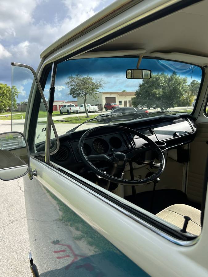 Volkswagen-vw-transporter-bus-t2-bay-window-1977-blue-5