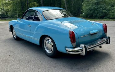 Volkswaggen-Karmann-Ghia-1973-11