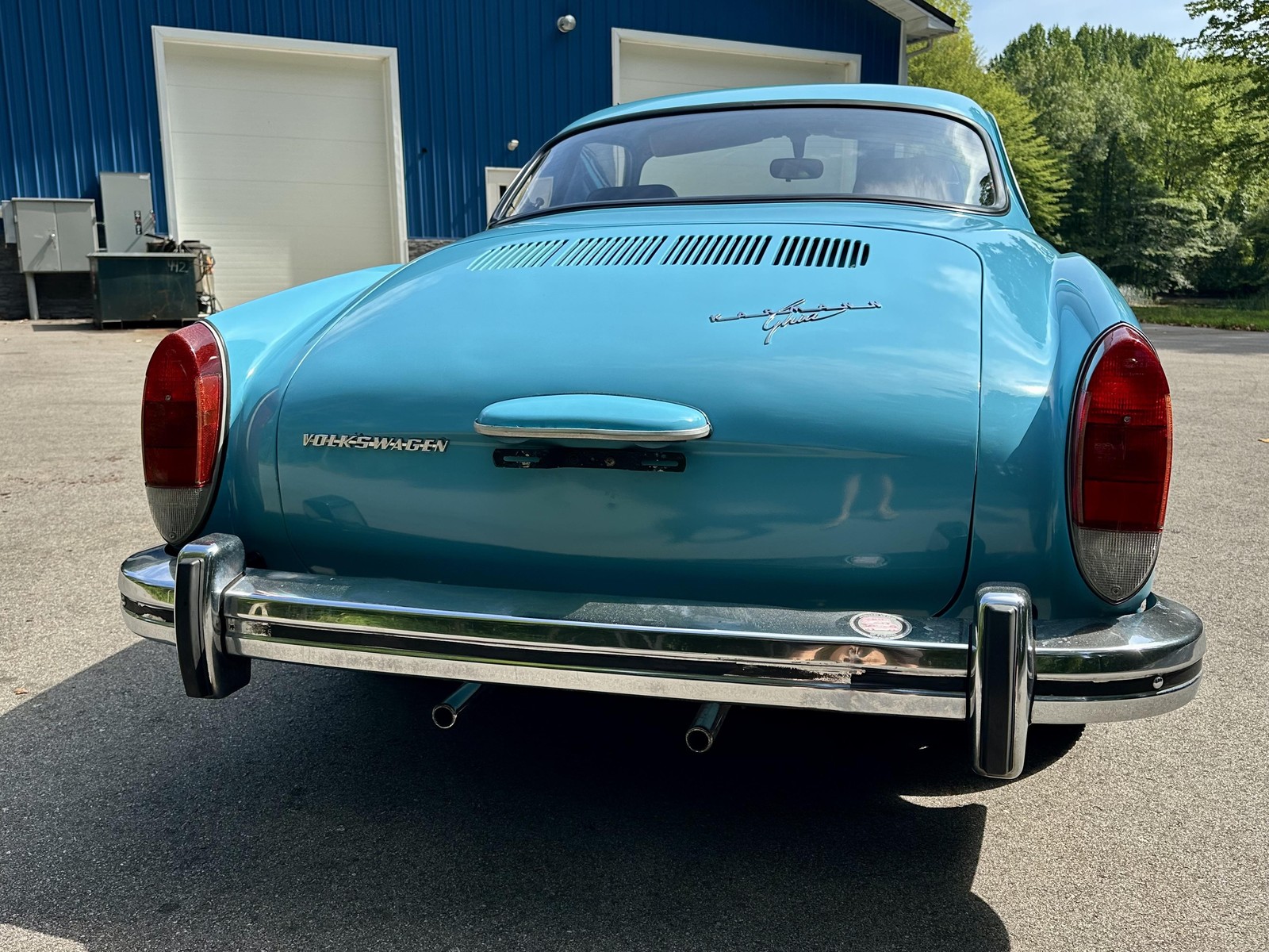 Volkswaggen-Karmann-Ghia-1973-12