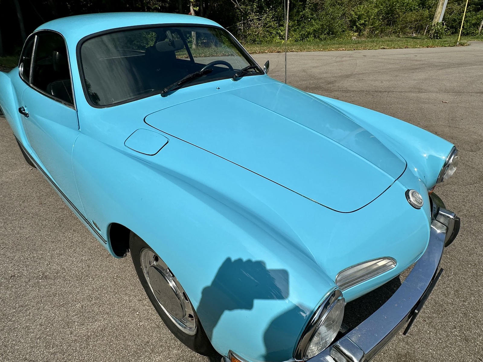 Volkswaggen-Karmann-Ghia-1973-16