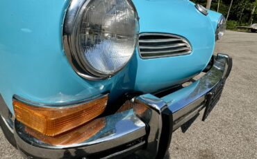 Volkswaggen-Karmann-Ghia-1973-17