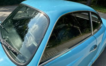 Volkswaggen-Karmann-Ghia-1973-22