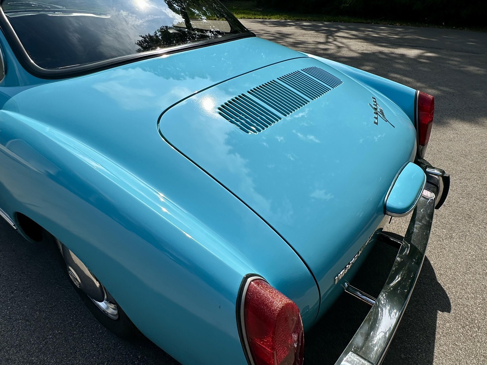 Volkswaggen-Karmann-Ghia-1973-27