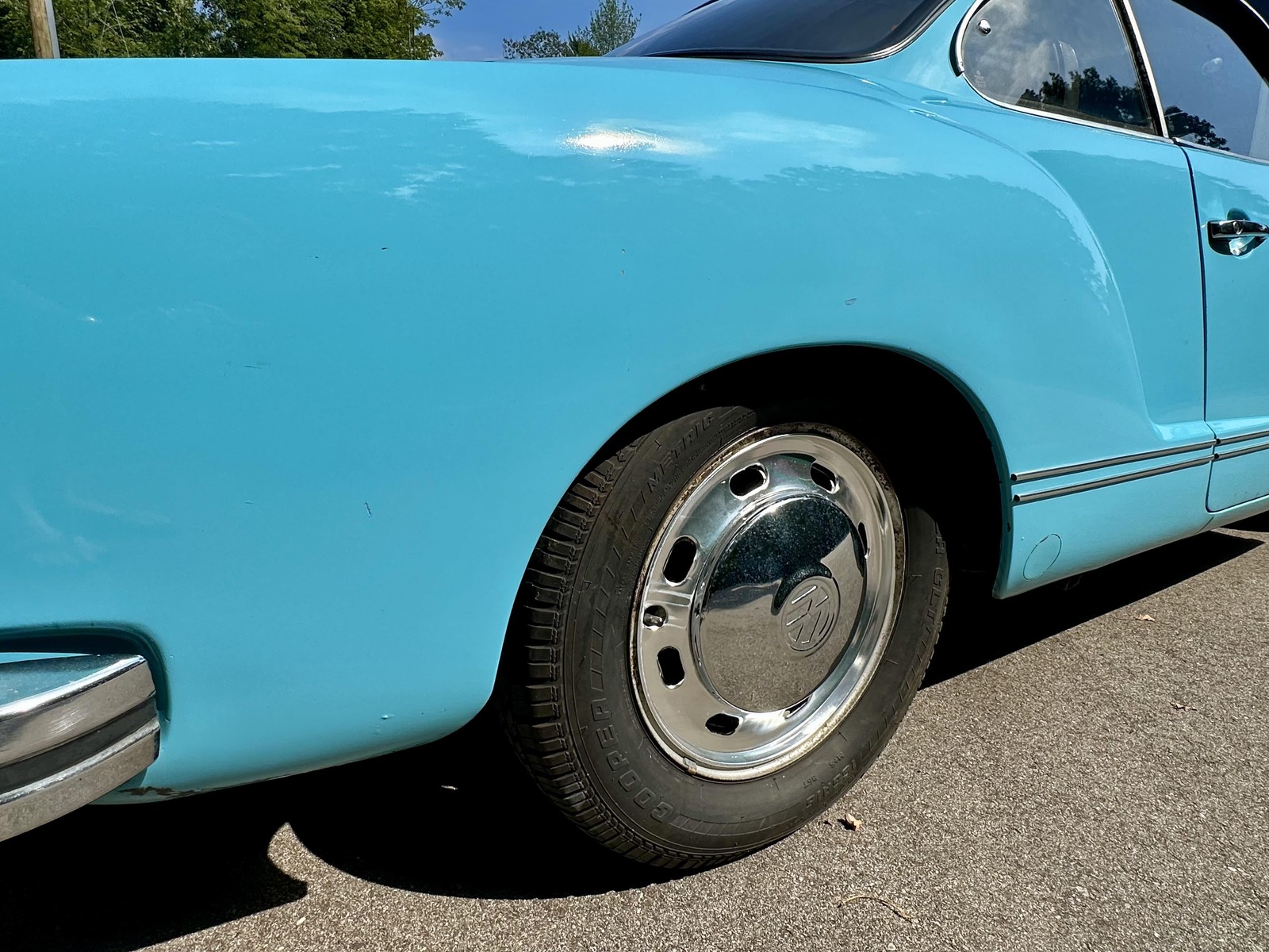 Volkswaggen-Karmann-Ghia-1973-31