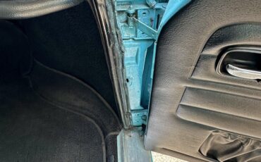 Volkswaggen-Karmann-Ghia-1973-36
