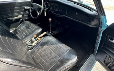 Volkswaggen-Karmann-Ghia-1973-38