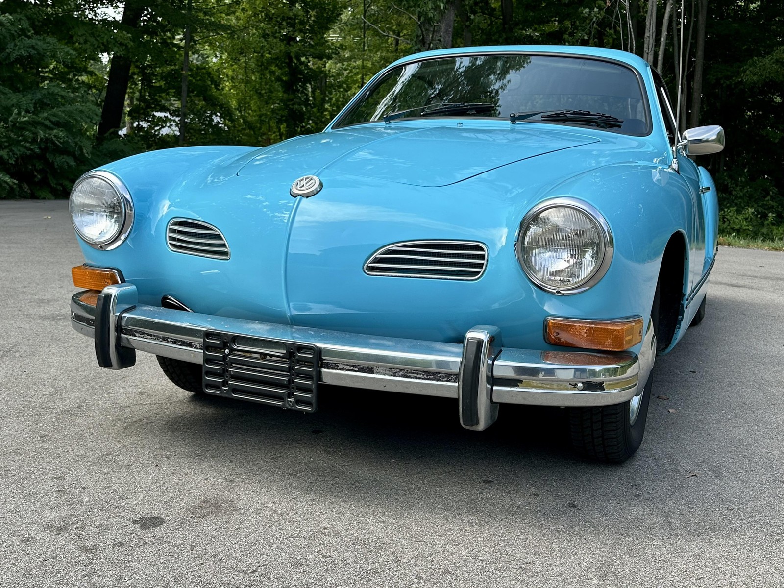 Volkswaggen-Karmann-Ghia-1973-8