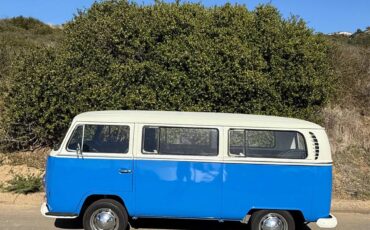 Volkswagon-1968-blue