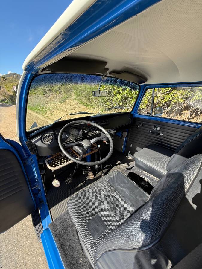 Volkswagon-1968-blue-7