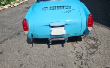 Volkswagon-karmann-ghia-1974-blue-3