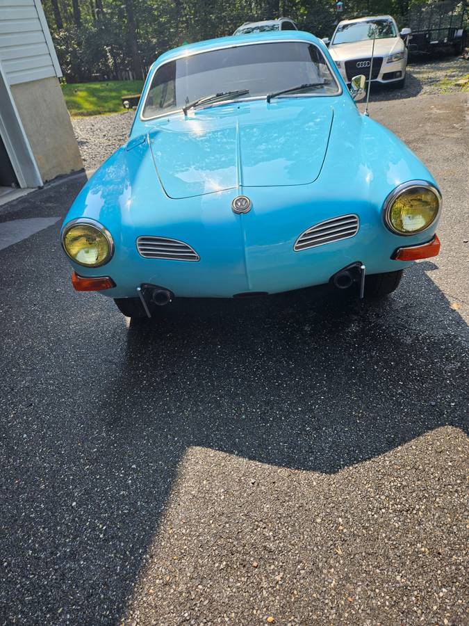 Volkswagon-karmann-ghia-1974-blue