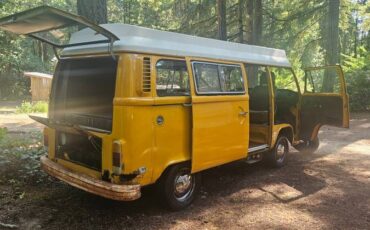 Volkswagon-type-2-kombi-van-1977-yellow-3