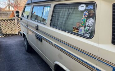 Volkwagen-1984-yellow-1