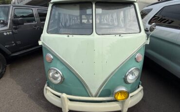 Volkwagen-bus-type-2-1970-green-13